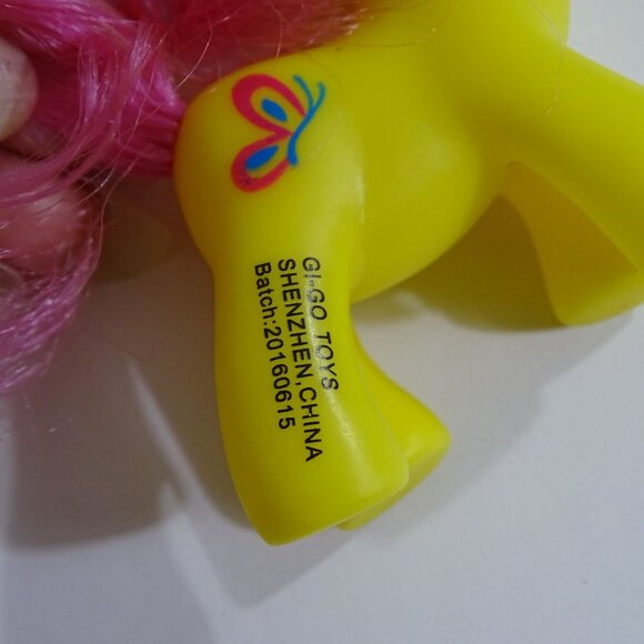 Gigo Toys Yellow Pony Figure With Pink Hair and Butterfly Design For Kids - Picture 6 of 8